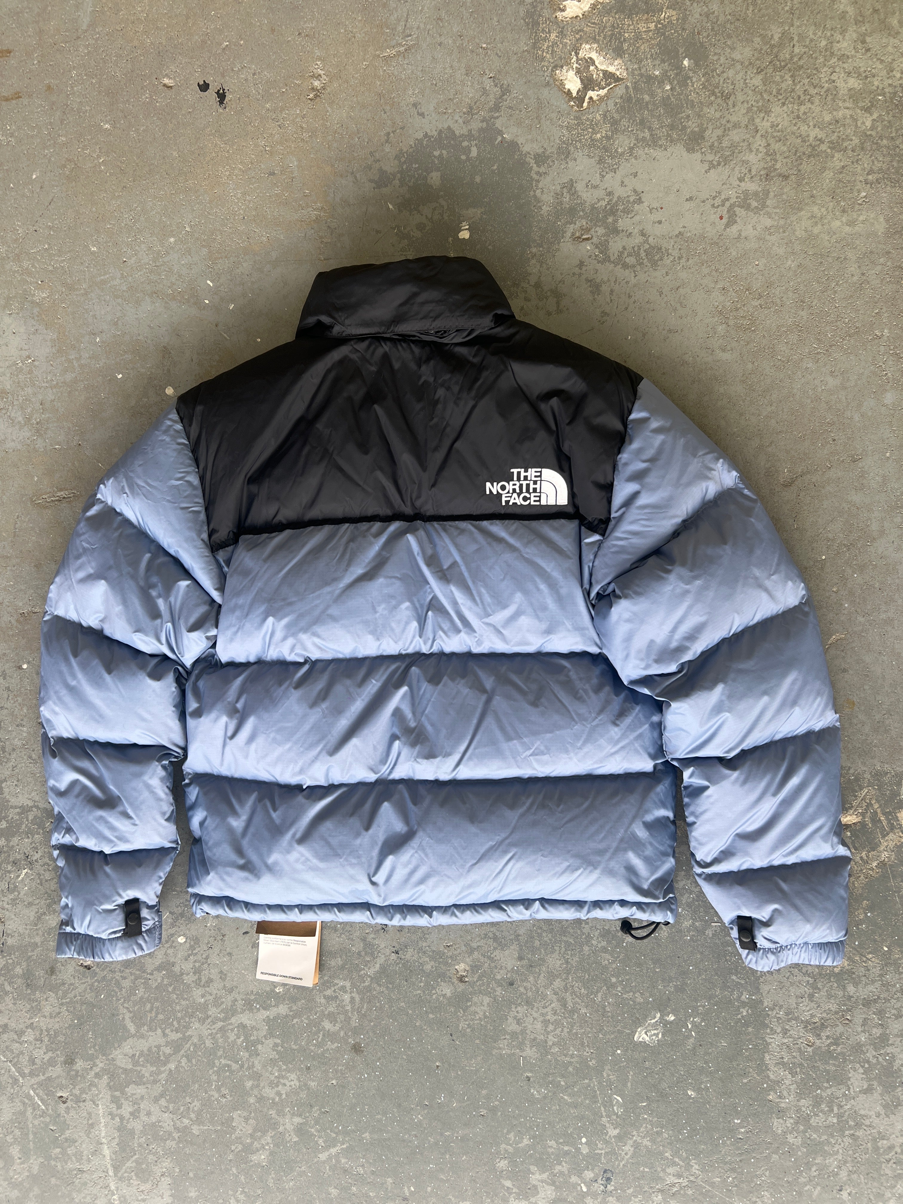 NEW The North face 1996 light blue/Black Nuptse Puffer - Size M(W)