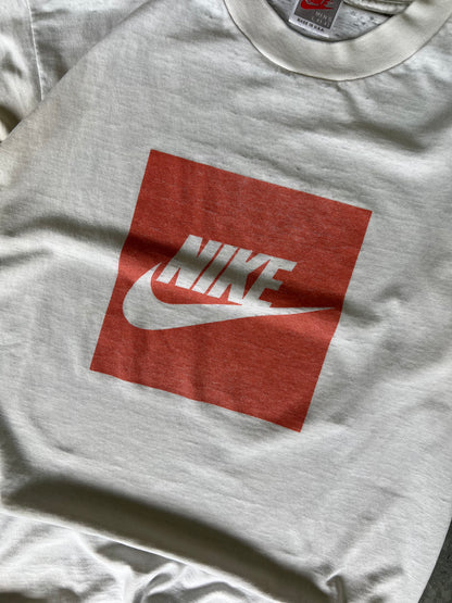 80' Nike Red logo - Sz L