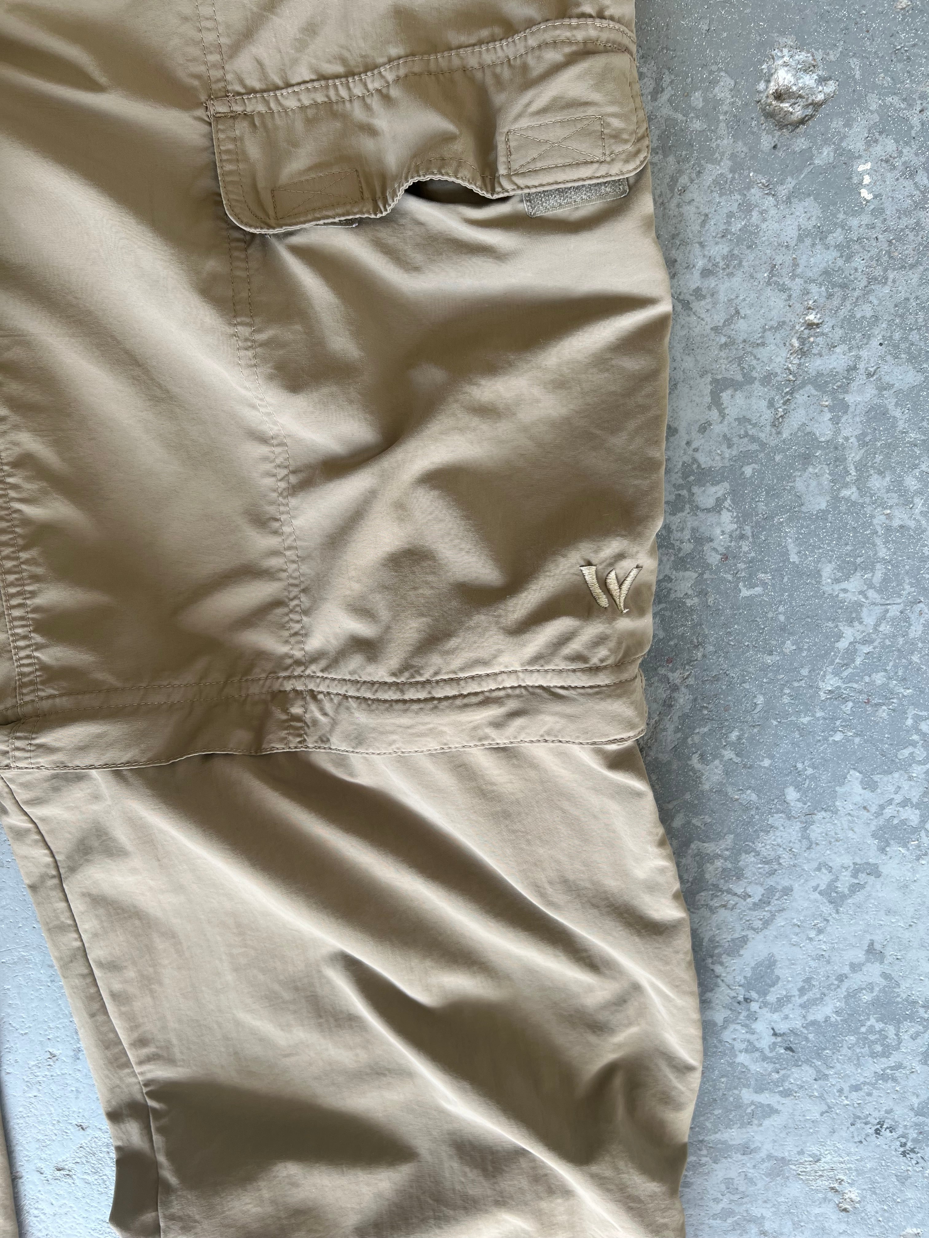 White Sierra Convertible hiking khaki pants- Sz L/32