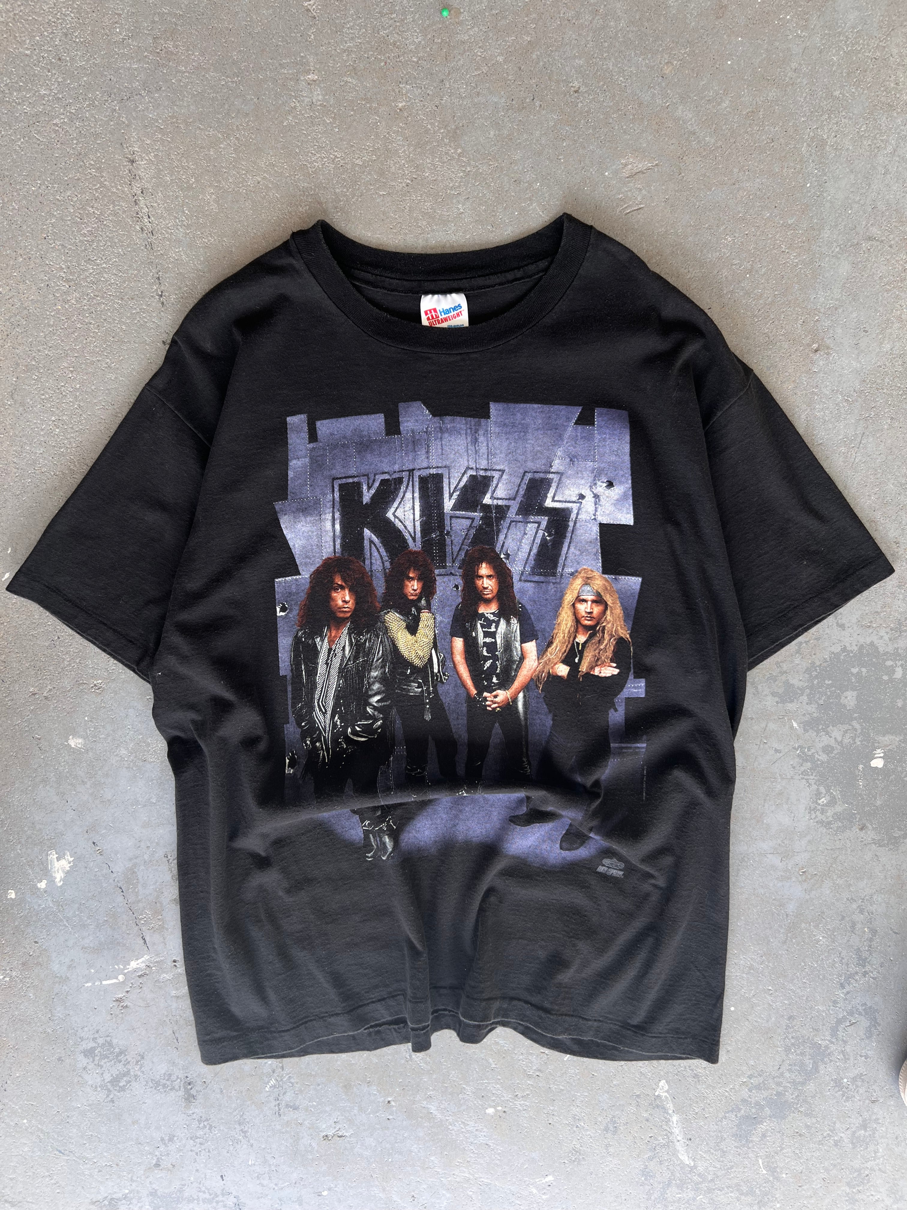 92’ KISS ‘’ Revenge’’ tee- Sz XL