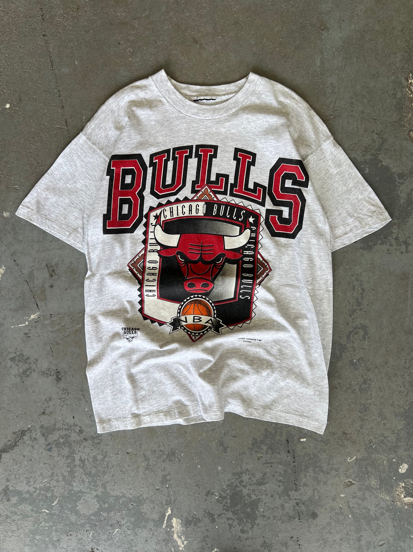 90' Chicago Bulls Varsity logo tee - Sz L