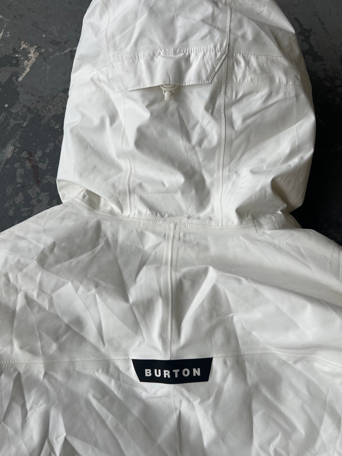 NEW Burton White pullover Gore-tex Jacket- XS(W)