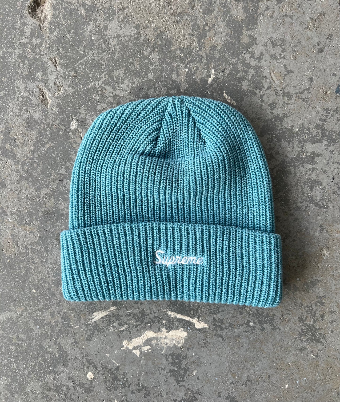 NEW Supreme Logo beanie (Multiples colours)