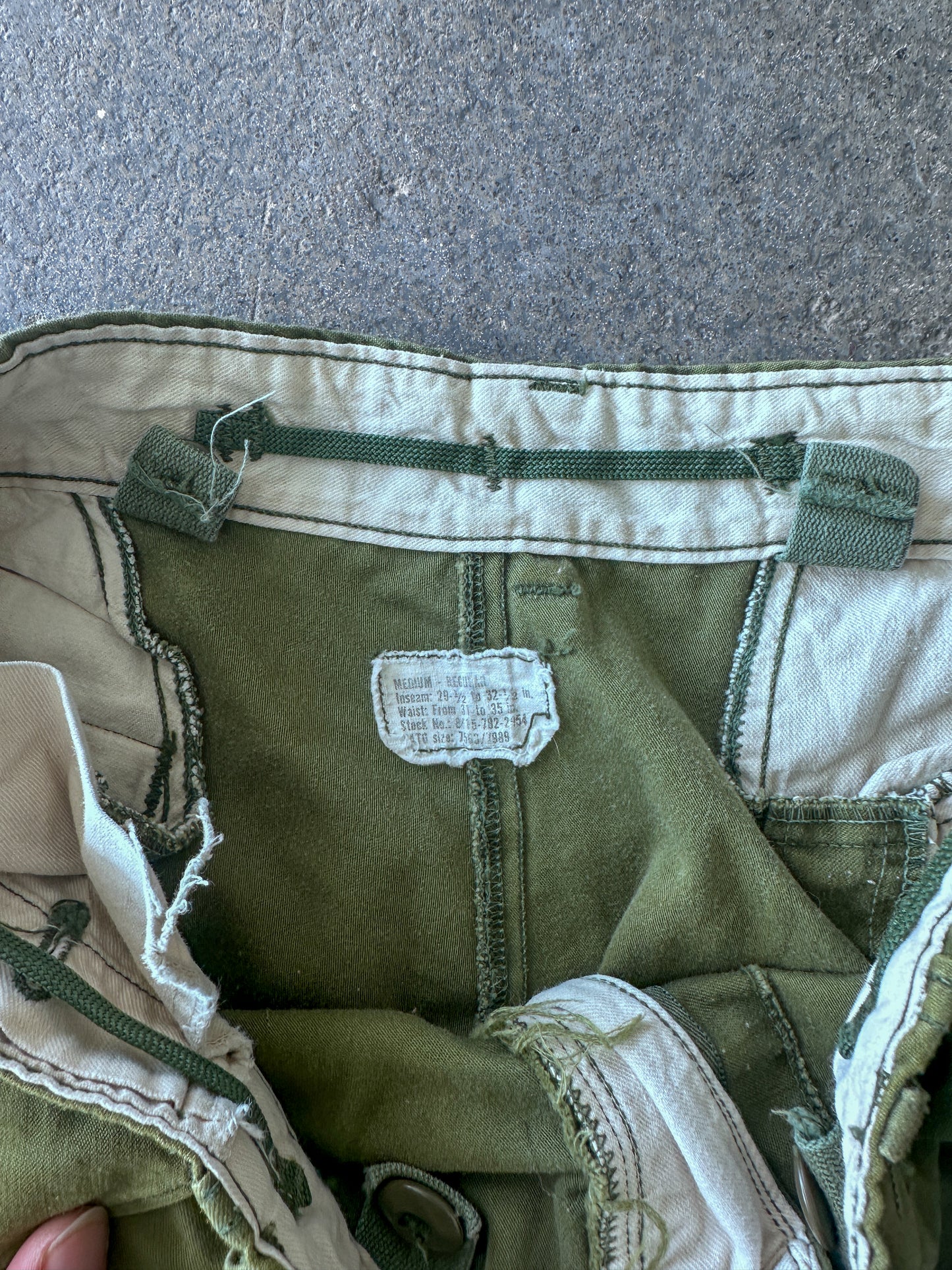 Military olive cargo pants Sz 30x29 faded*