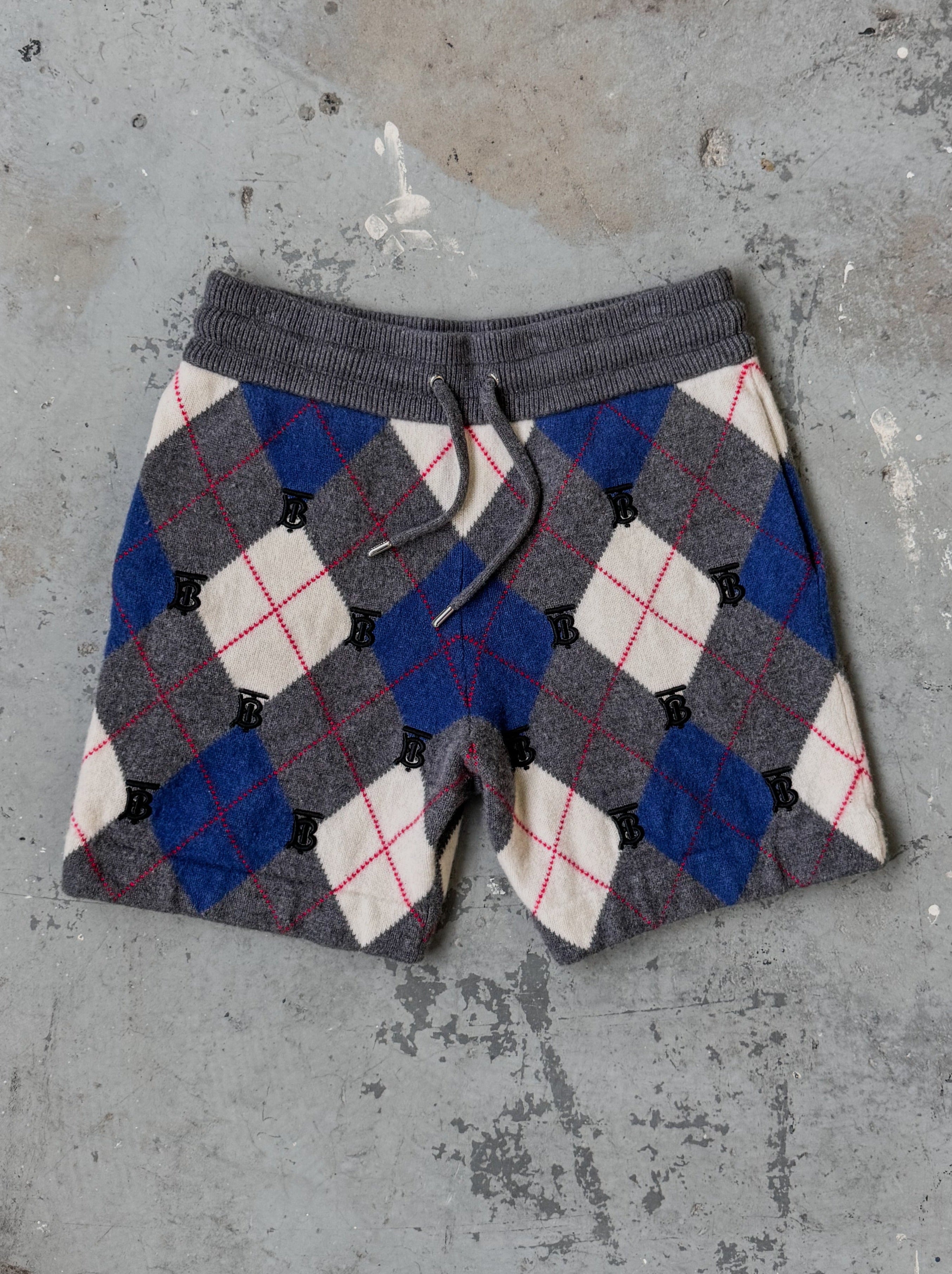 Burberry cashmere logo short