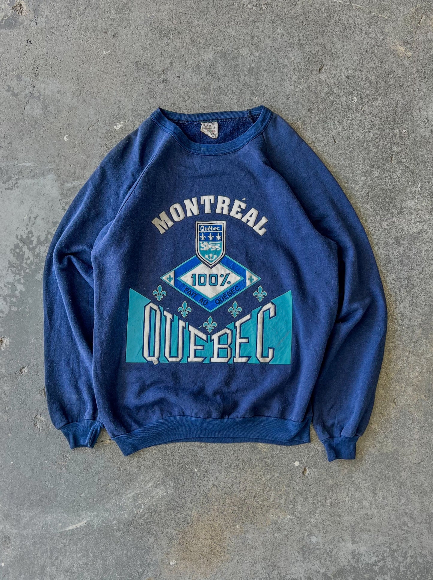 100% fait au Québec Navy Crewneck