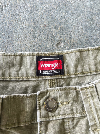 Wrangler workwear beige tactical cargo workpants - Sz 32x34