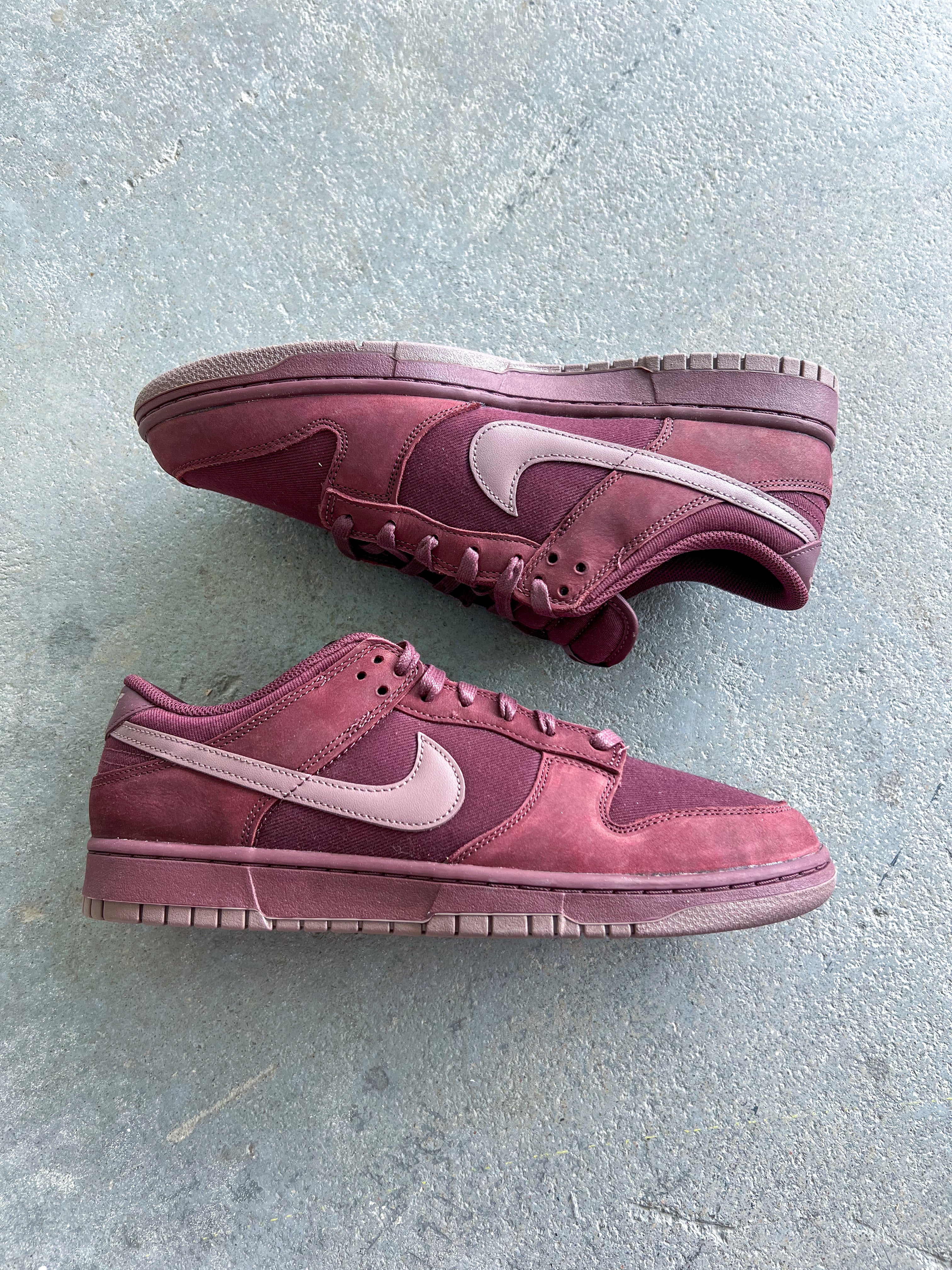 Nike dunk low Premium Burgundy - Sz 12US