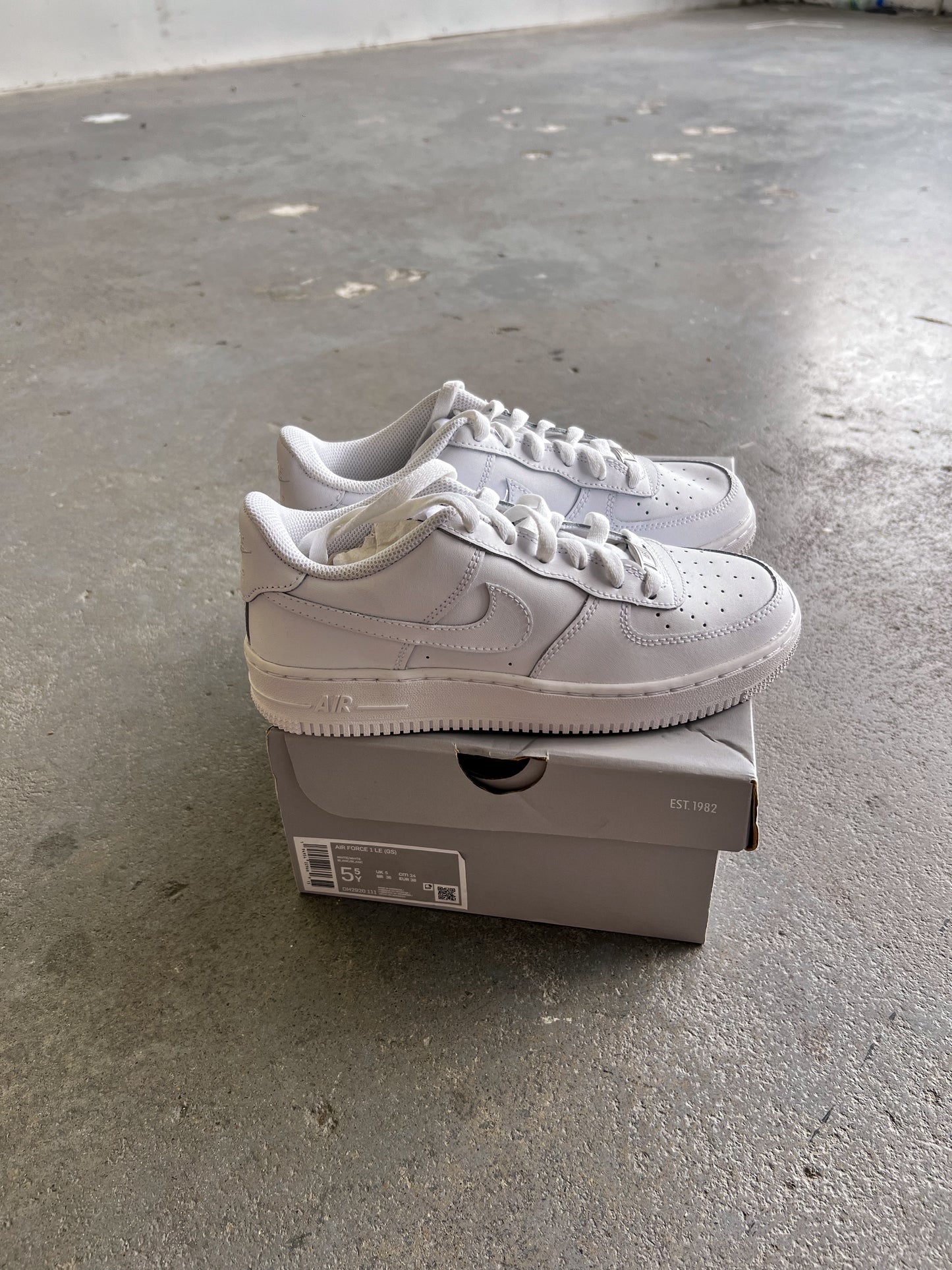 Air Force 1 LE (GS) - Sz 7W