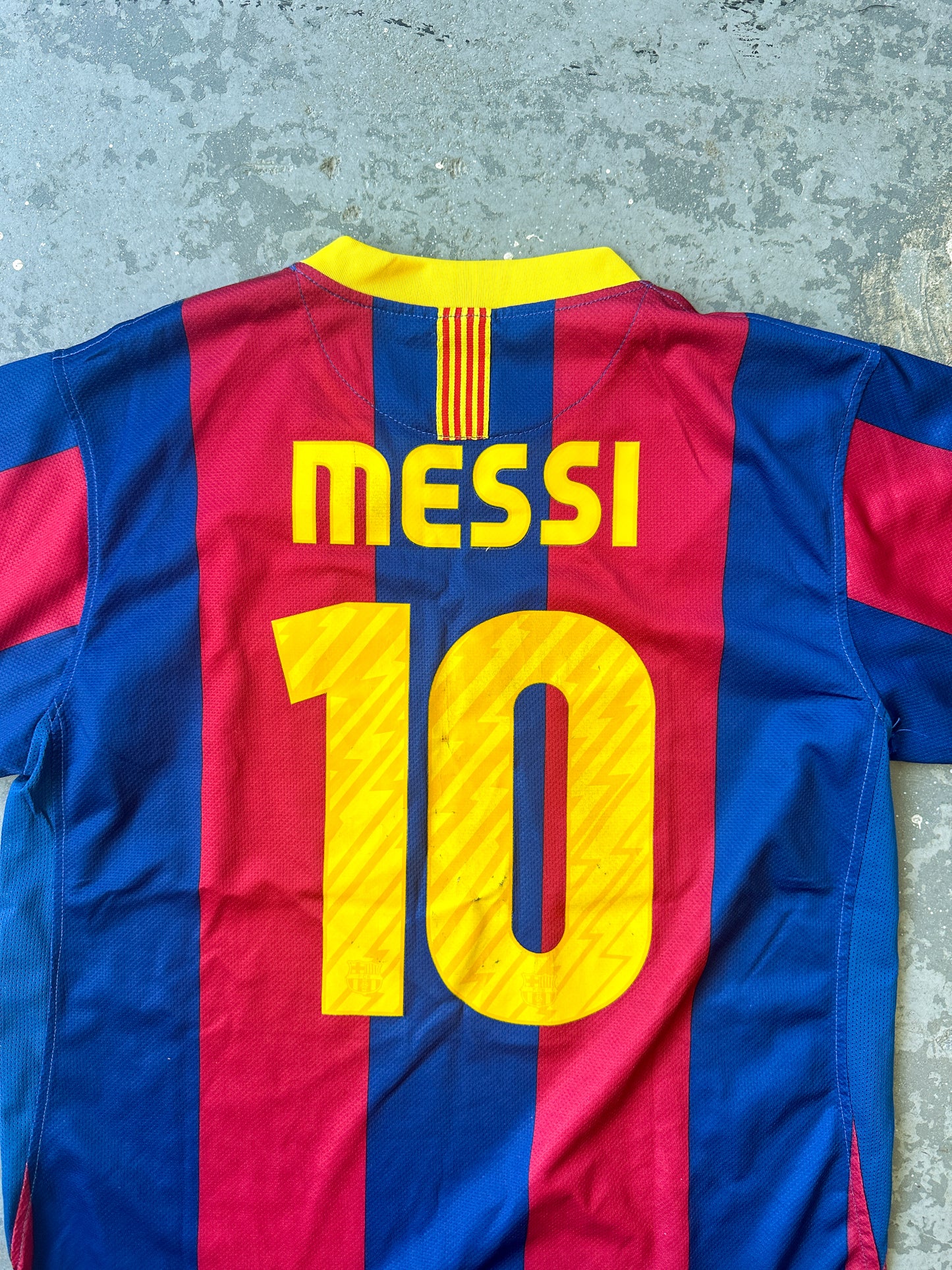 2010 Fc Barcelona Messi soccer jersey Sz L