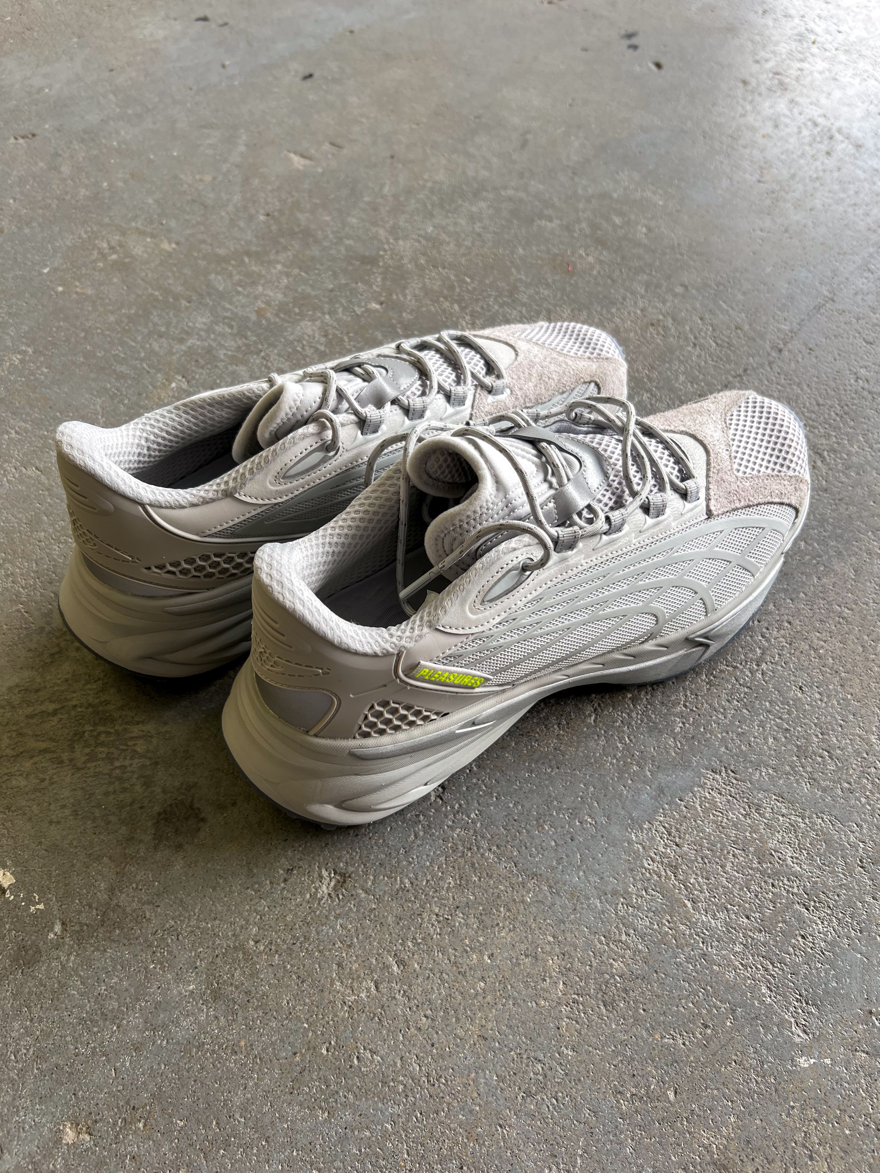 Puma/Pleasures grey Spirex - Sz 13 US