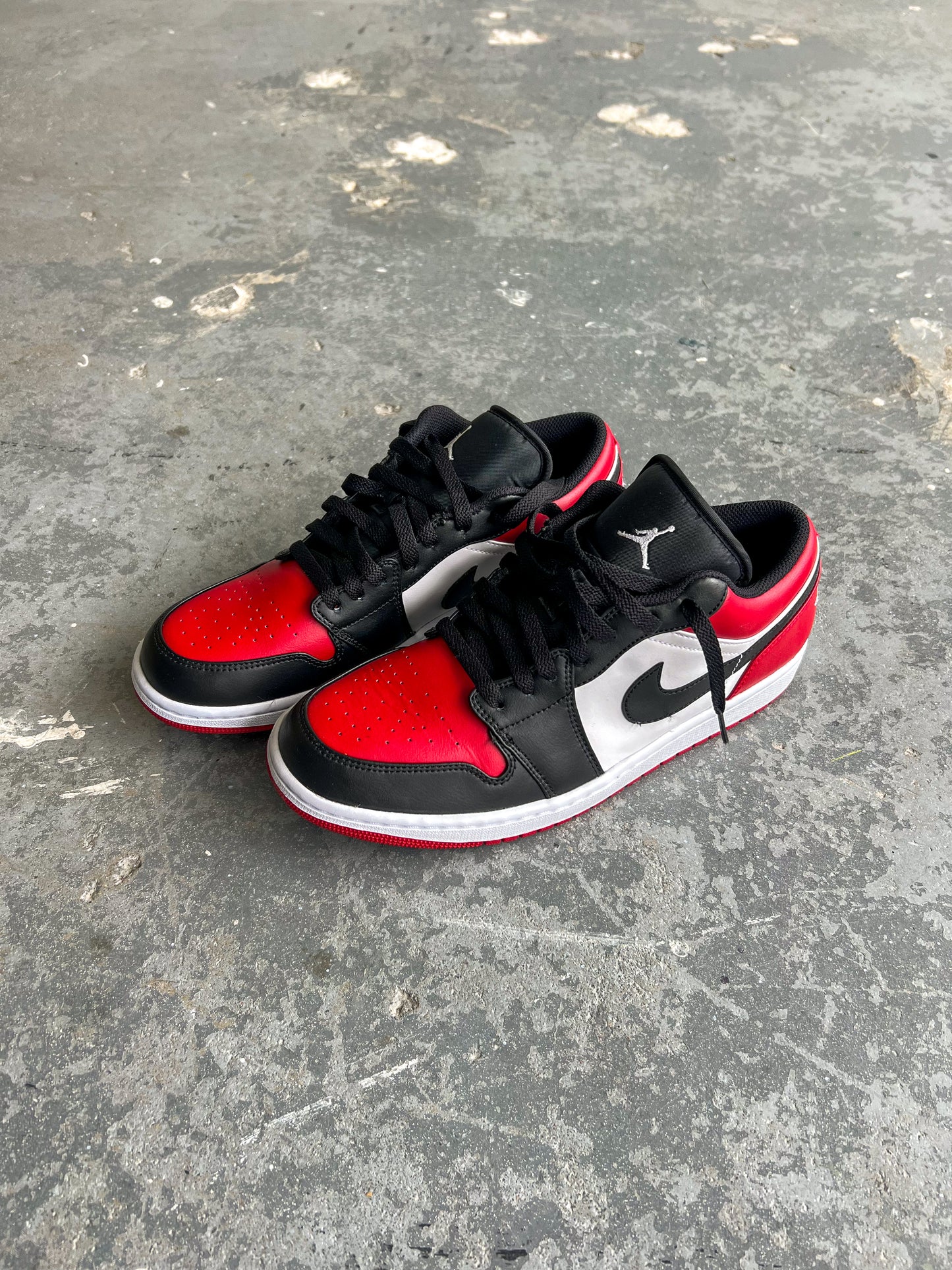 Air Jordan 1 low bred toe - Sz 11US