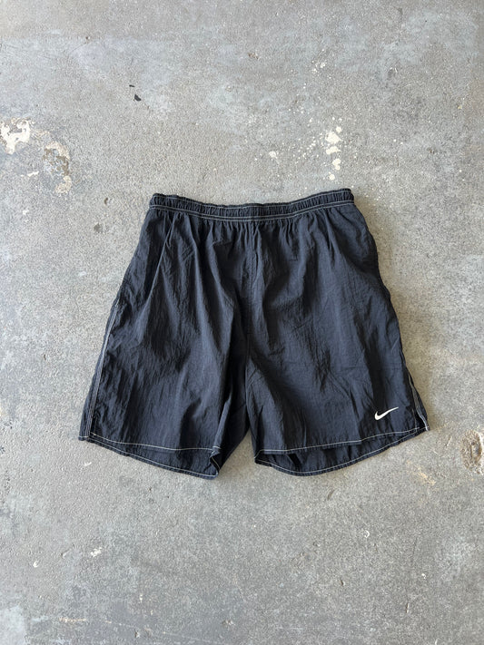 90s Nike black big swoosh short - Sz M