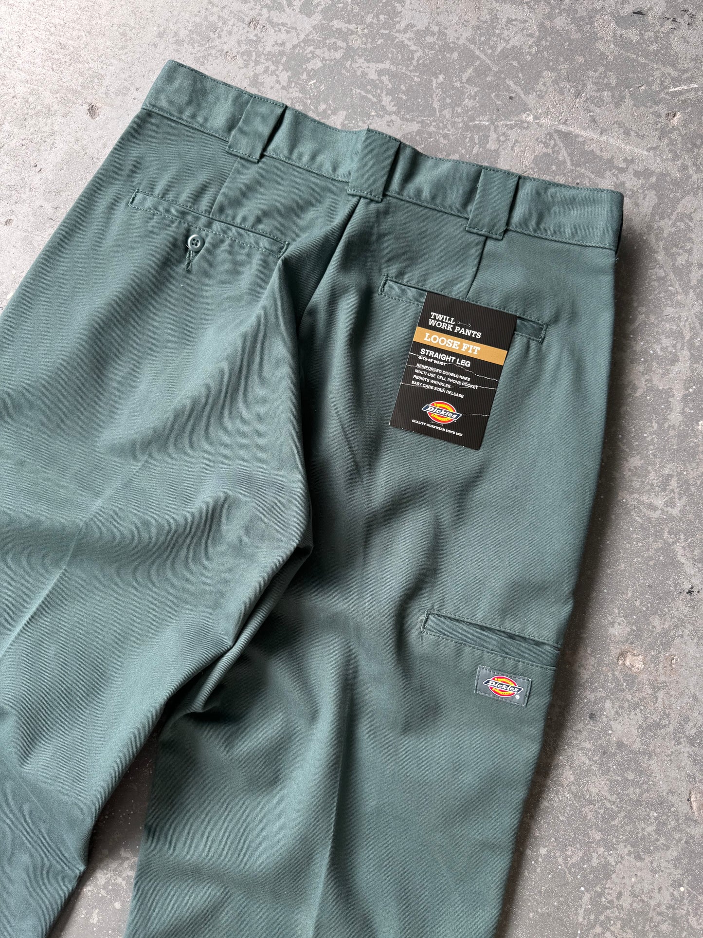 New Dickies twill work pants loose fit straight fit dark green Sz 32x27