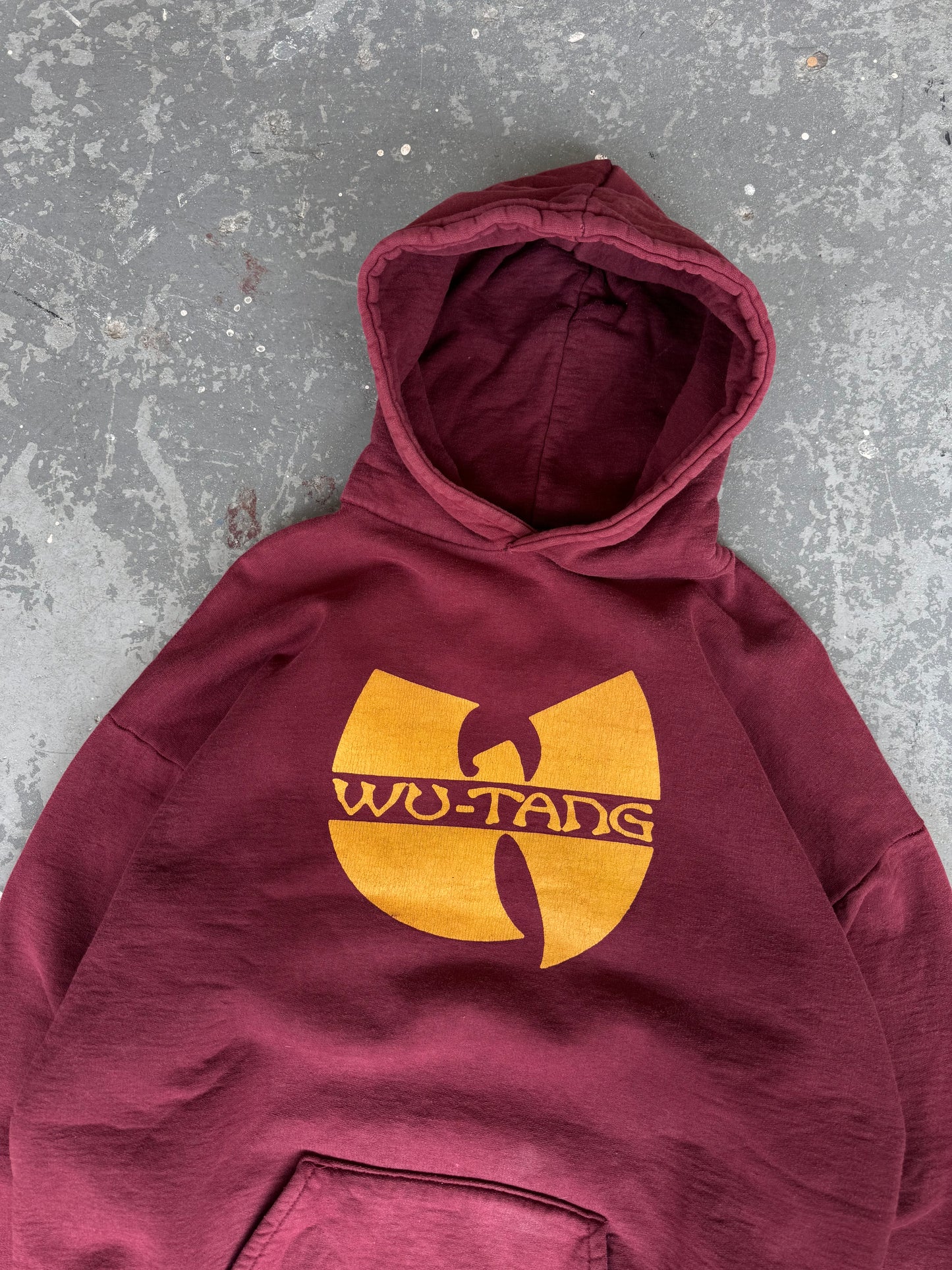 90s Wutang Burgundy logo hoodie - Sz M