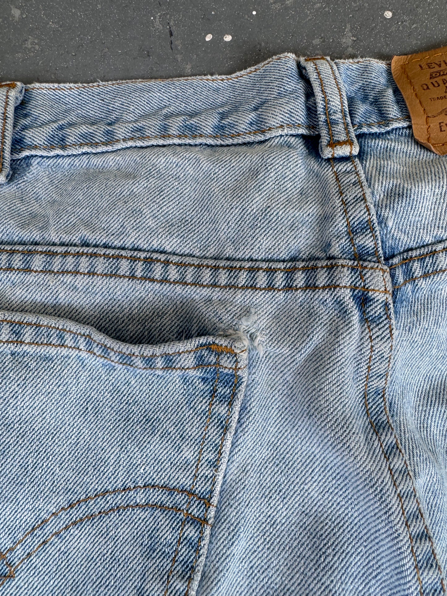 80s Levi's Orange tab light wash jeans - Sz 36x30