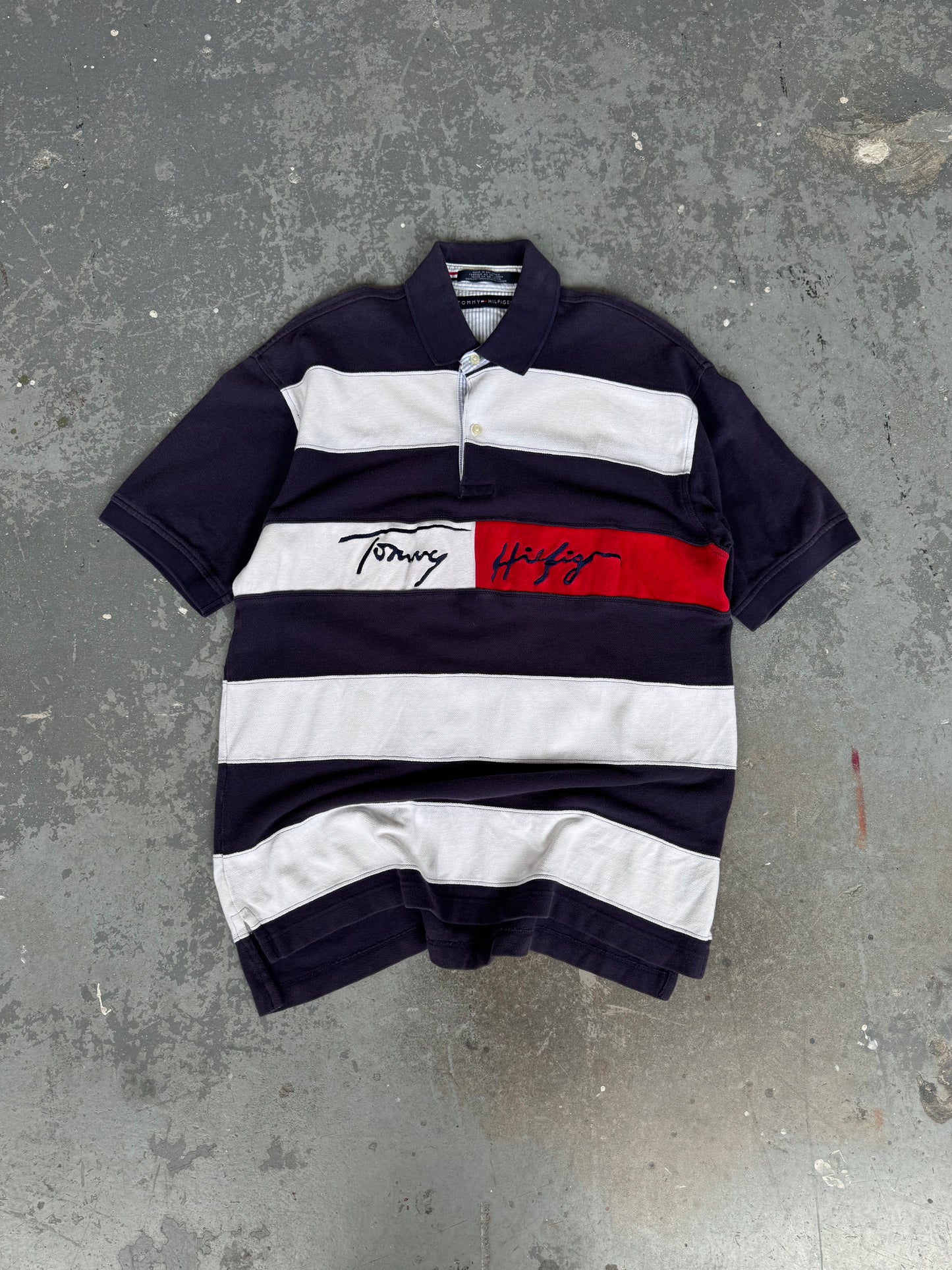 Y2K Tommy Hilfiger embroidered logo polo - Sz L