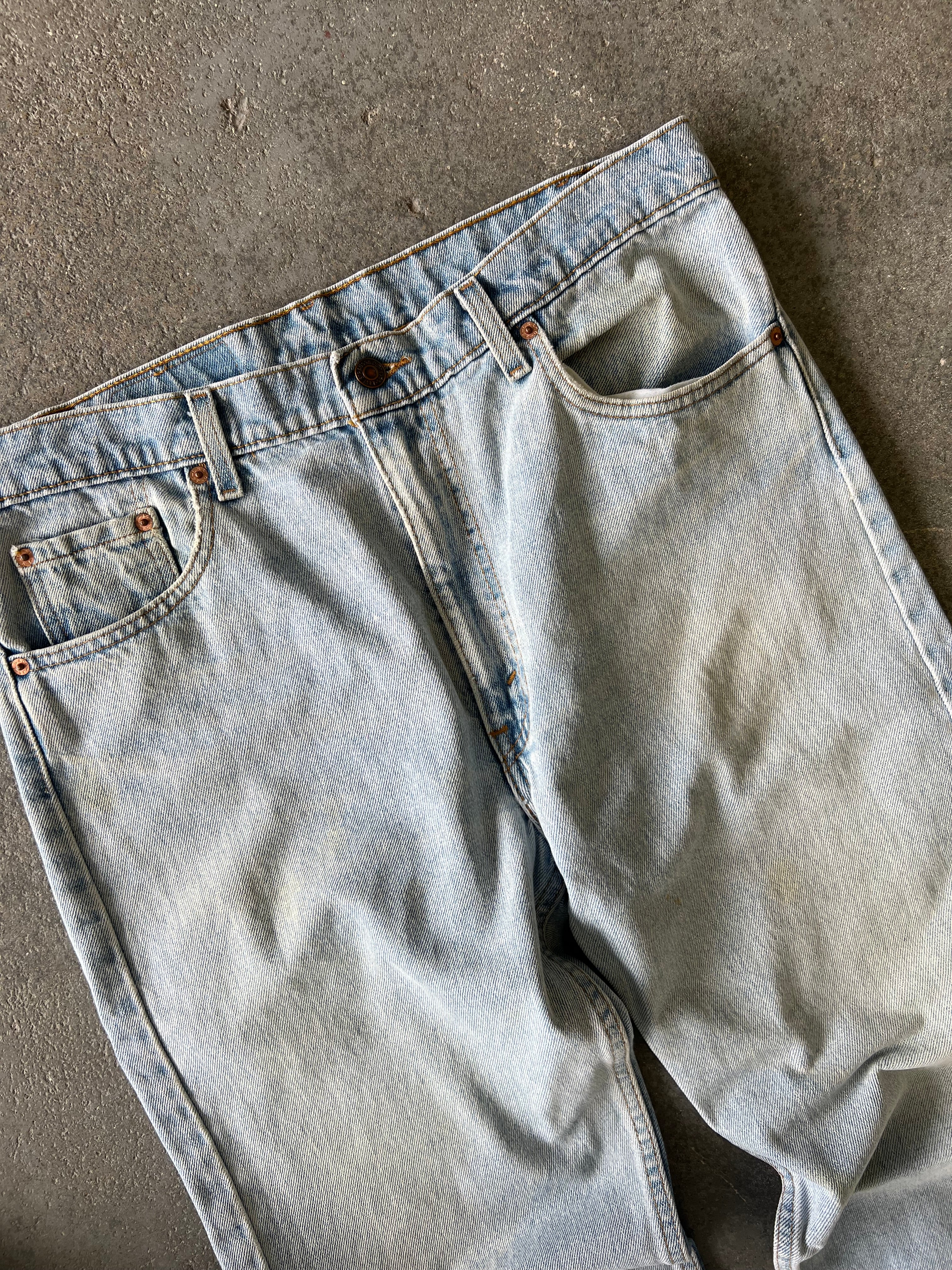 90s Levi's 505 Very light wash Jeans - Sz 36x30