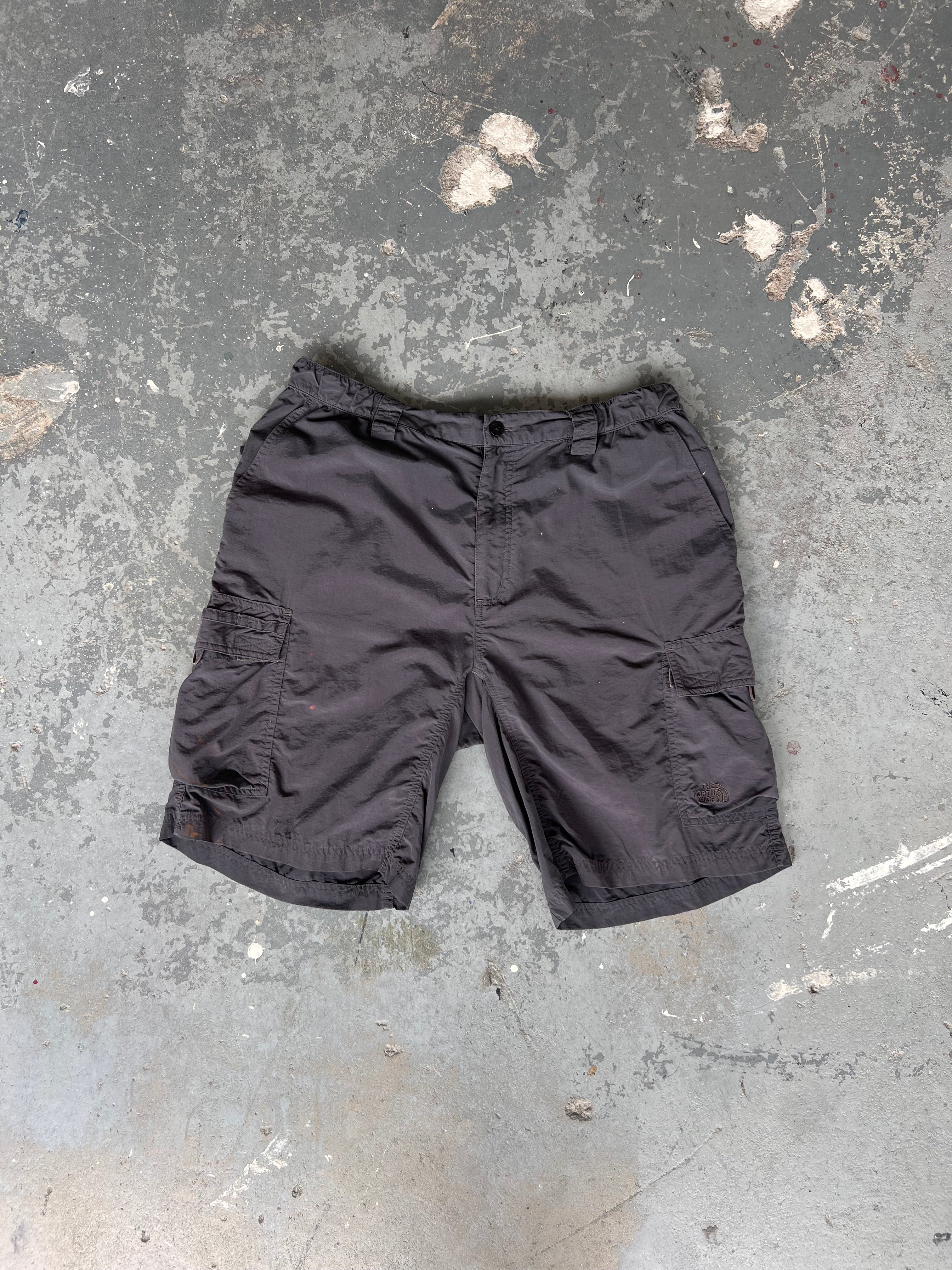 The North Face Dark grey cargo Short - Sz L