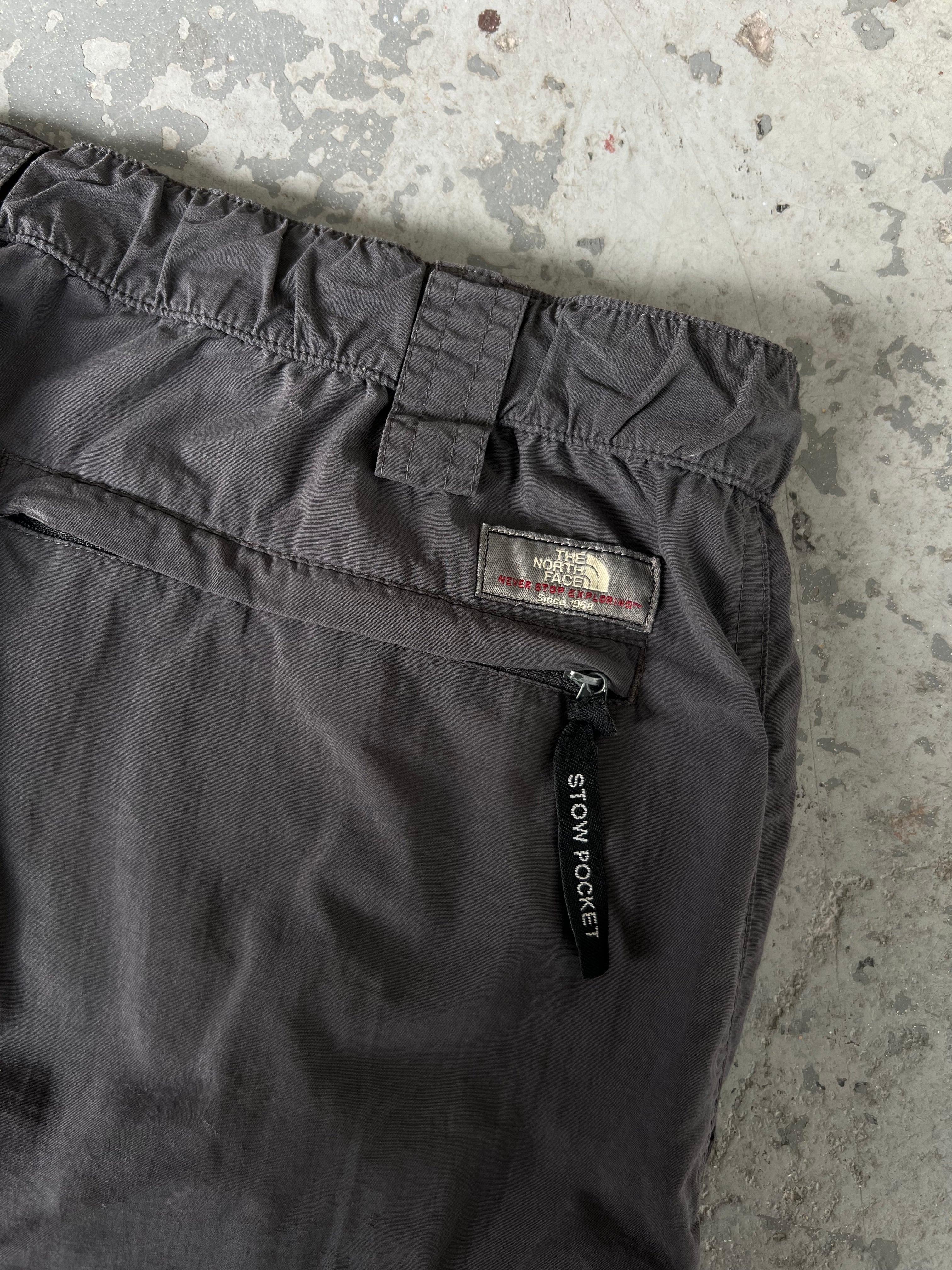 The North Face Dark grey cargo Short - Sz L