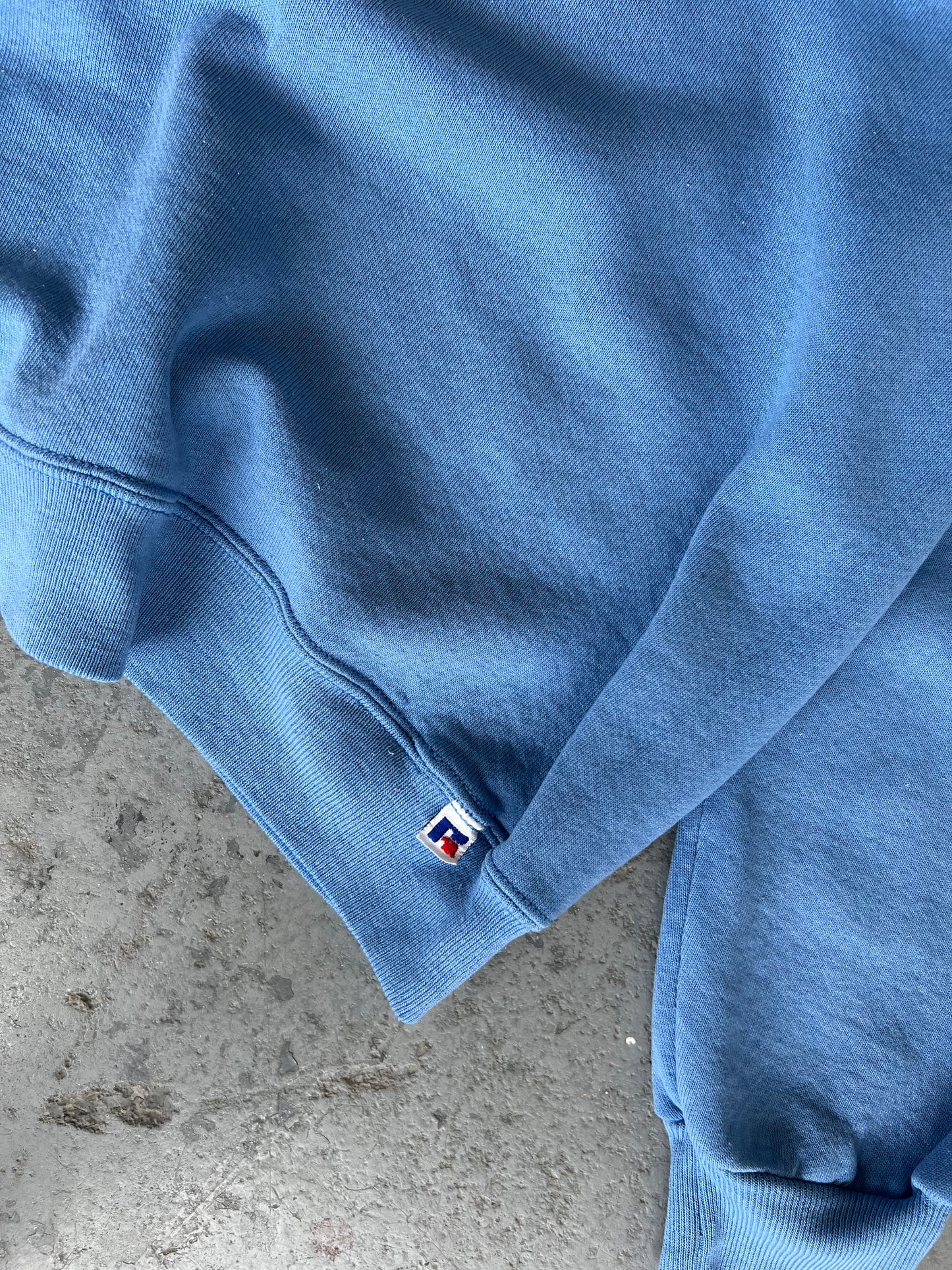 90s Russell Athletics Light blue crewneck - Sz M